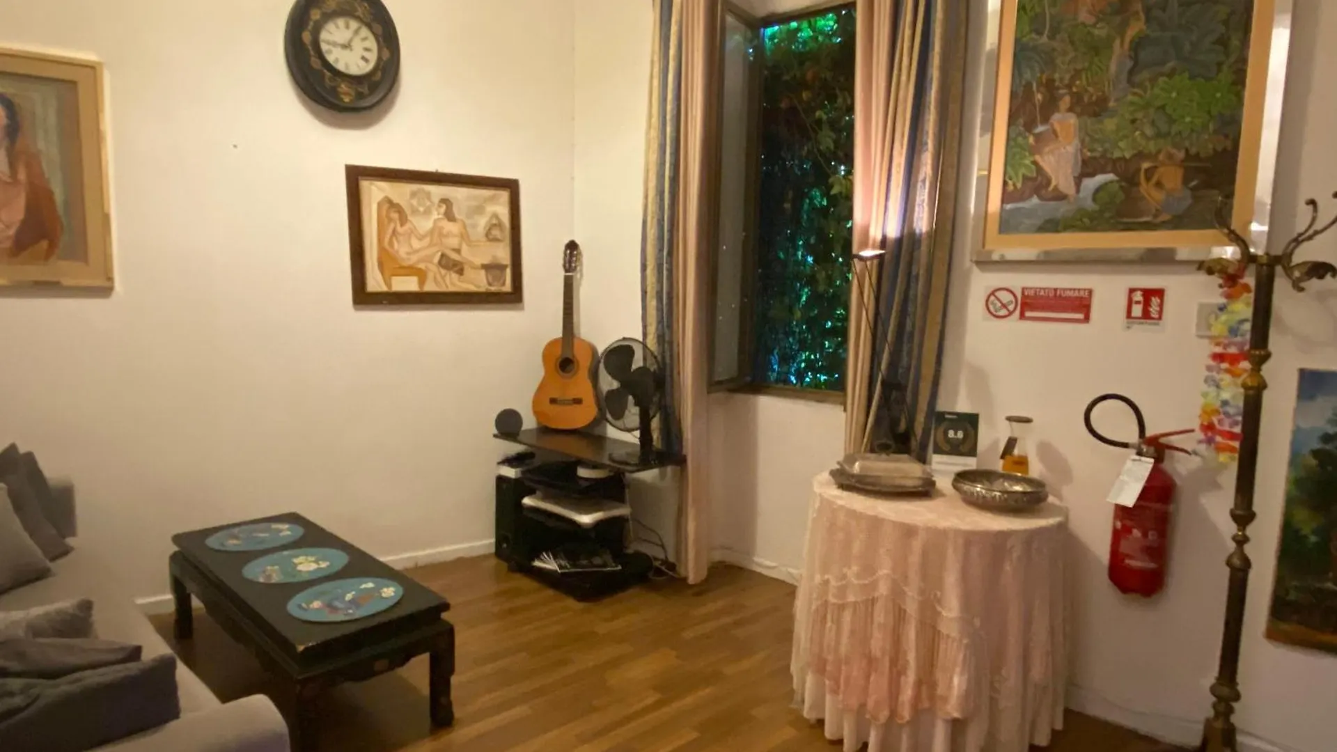 Central Apartment In Trastevere Rome Italy