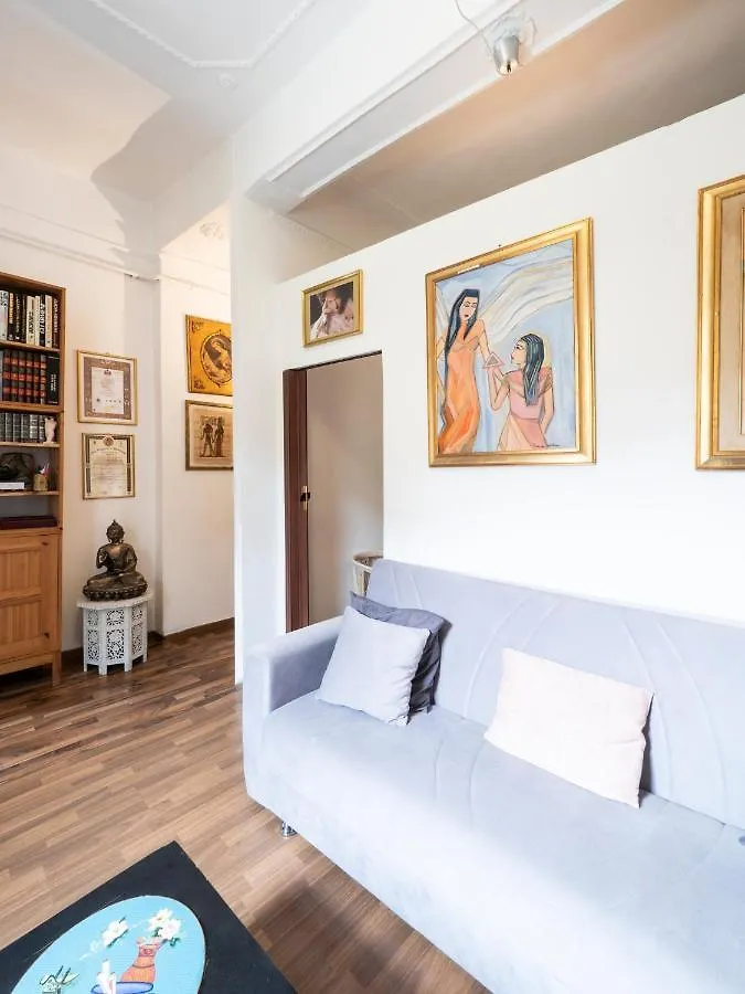 Central Apartment In Trastevere Rome